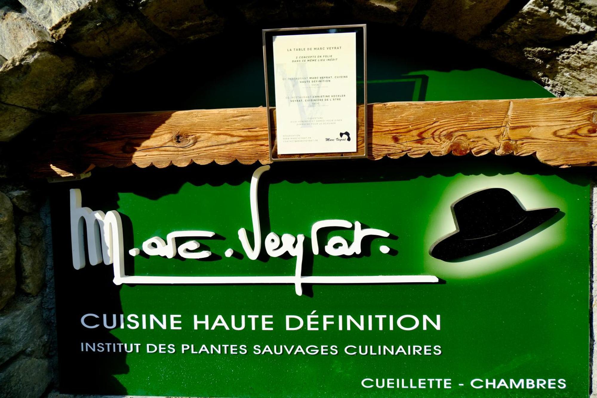 Marc Veyrat Hotel Megeve Bagian luar foto